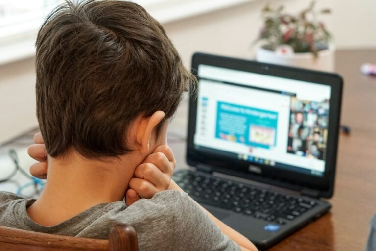 How to Build Passive Income with Digital Products