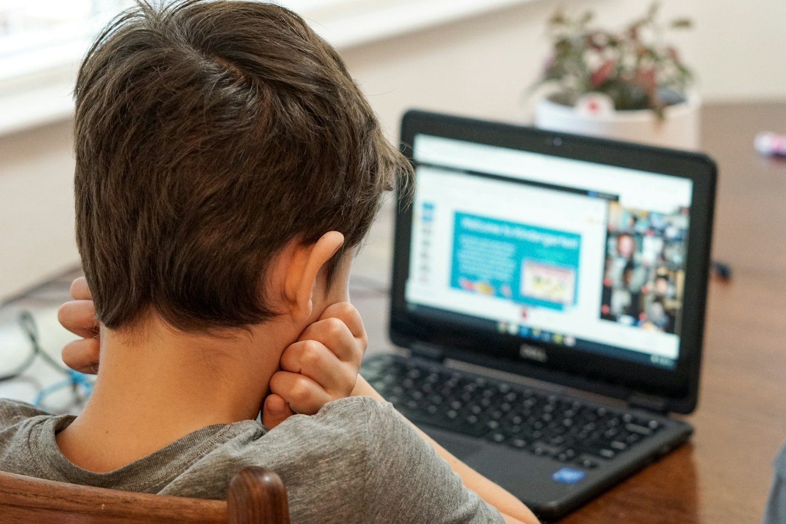 How to Build Passive Income with Digital Products